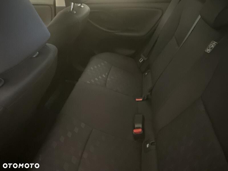 Toyota Yaris Hybrid 1.5 Comfort - 20