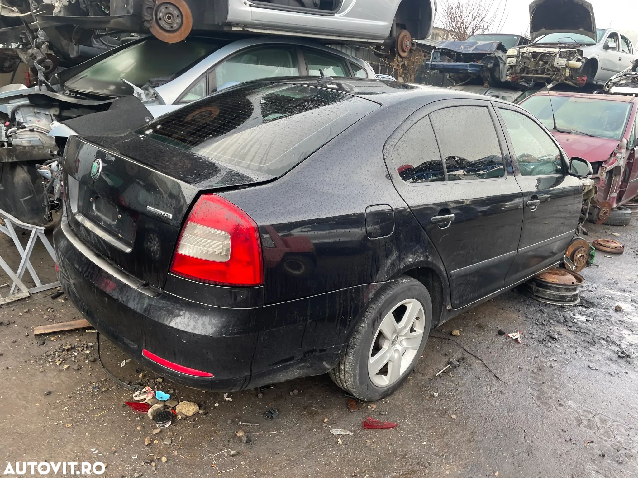 Dezmembram Skoda Octavia 2 FL 1.6 FSI BLF - 1