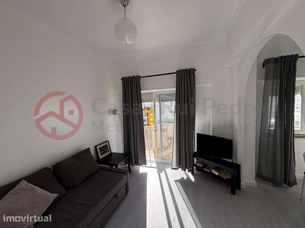 Apartamento T1 com parqueamento e elevador no centro da Costa da Ca... - Grande imagem: 5/20