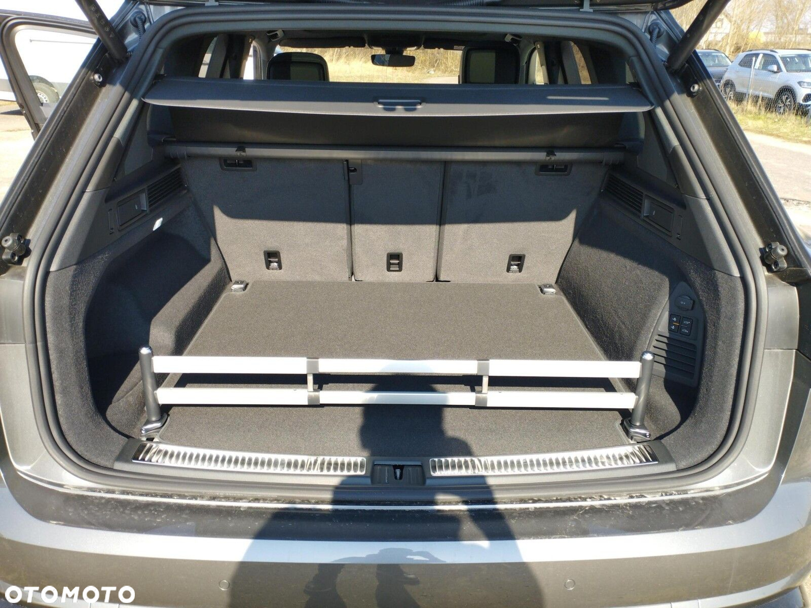 Volkswagen Touareg - 17