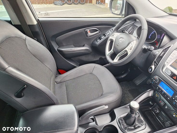 Hyundai ix35 2.0 4WD Premium - 24