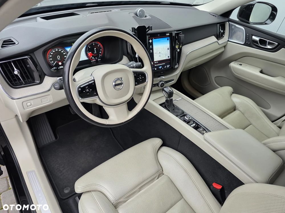 Volvo XC 60 D5 AWD Inscription - 13