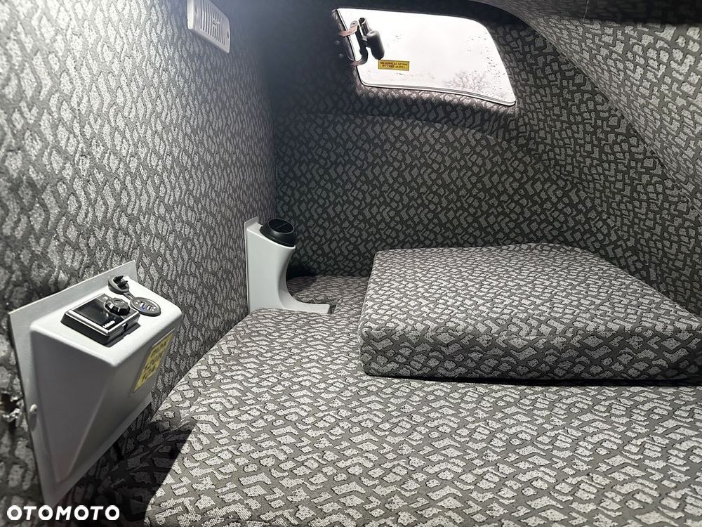 Iveco DAILY 35S18 PLANDEKA 10 PALET WEBASTO TEMPOMAT LEDY KLIMATYZACJA  180KM - 39