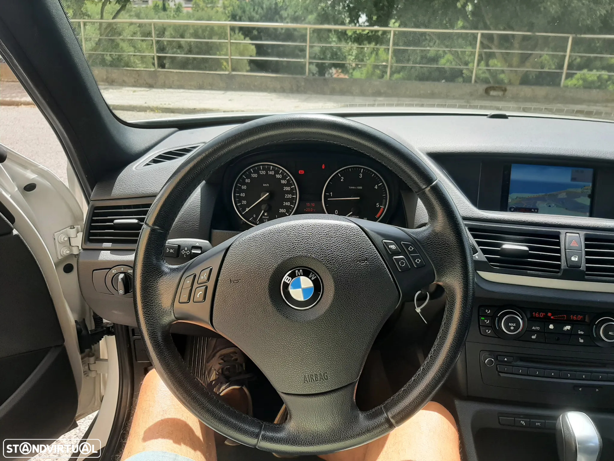 BMW X1 18 d sDrive Auto - 12