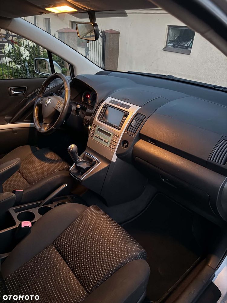 Toyota Corolla Verso 1.8 Sol 7os - 6