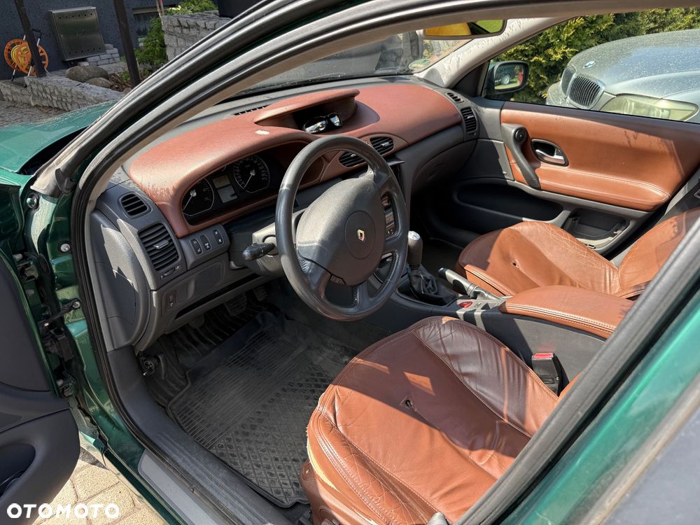 Renault Laguna Grandtour 1.8 Privilege - 18