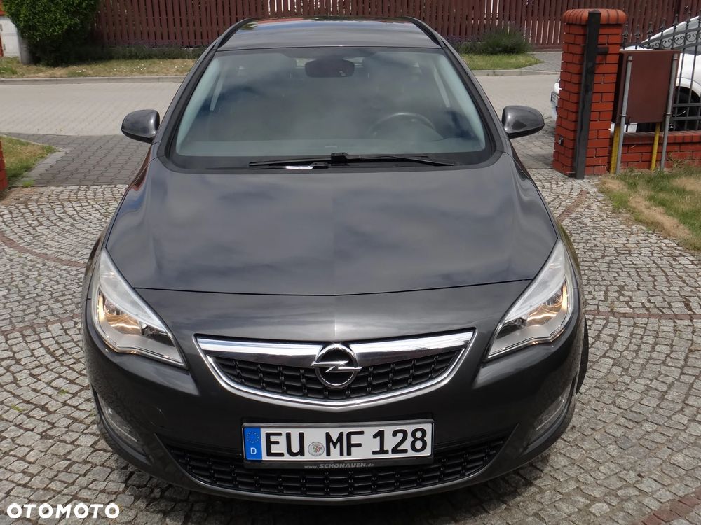 Opel Astra 1.6 Innovation - 9