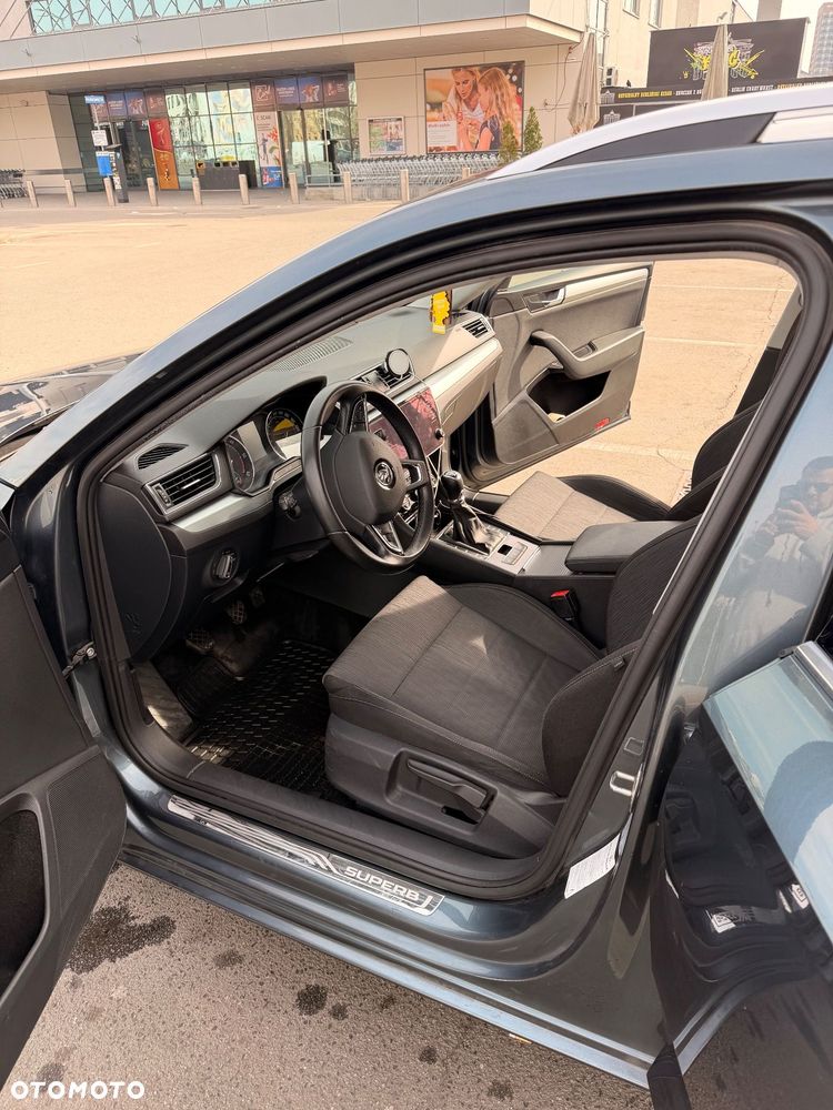 Skoda Superb 2.0 TDI Ambition - 19