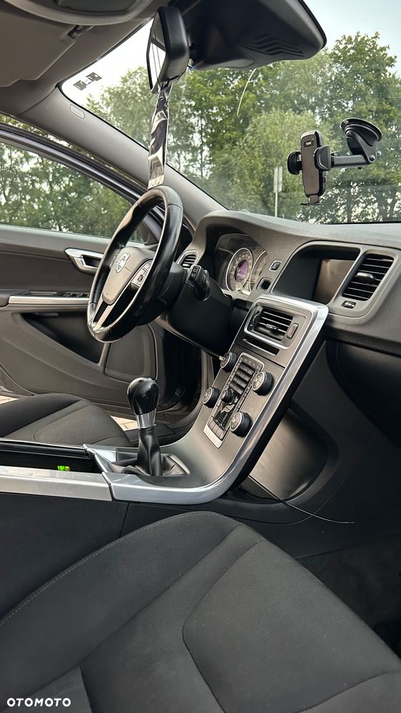 Volvo V60 D3 Kinetic - 6