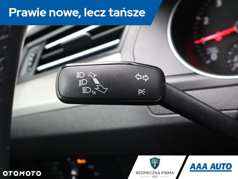 Volkswagen Passat - 23