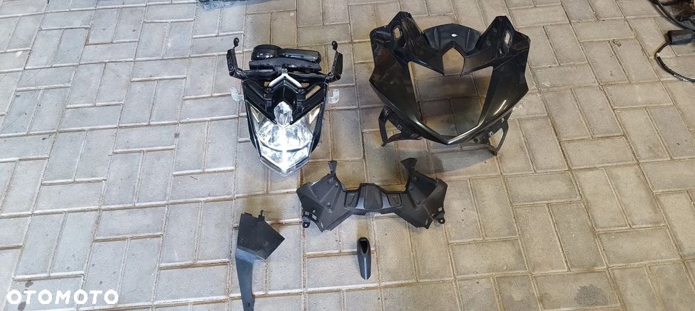 YAMAHA XJ6 REFLEKTOR LAMPA LICZNIK ZEGARY STELAŻ WYPEŁNIENIE OWIEWKA - 1