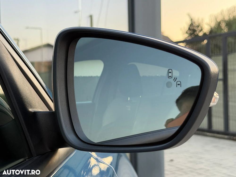 Ford Focus 2.0 EcoBlue S&S ST - 24