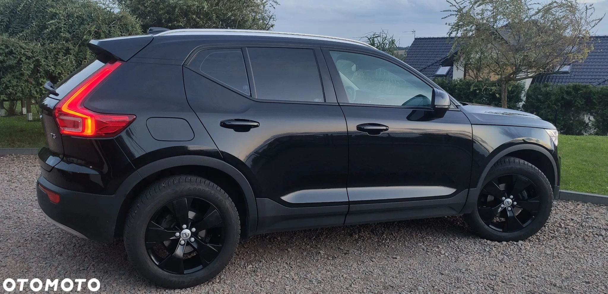 Volvo XC 40 T3 Momentum Pro - 37