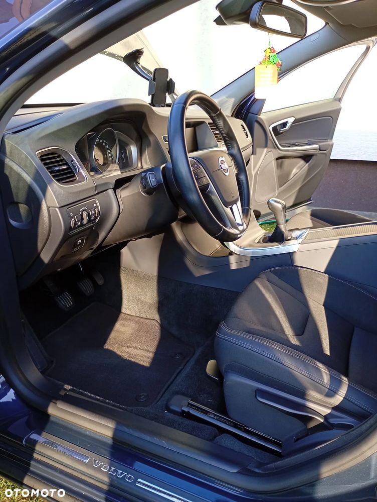 Volvo S60 D4 Drive-E Momentum - 5