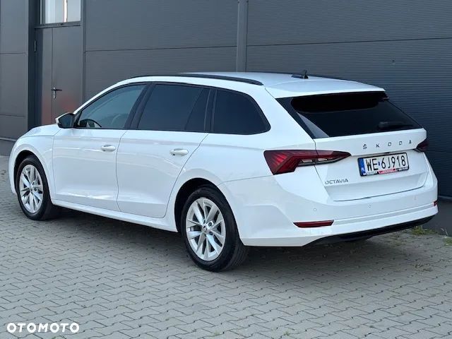 Skoda Octavia 2.0 TDI Ambition DSG - 9