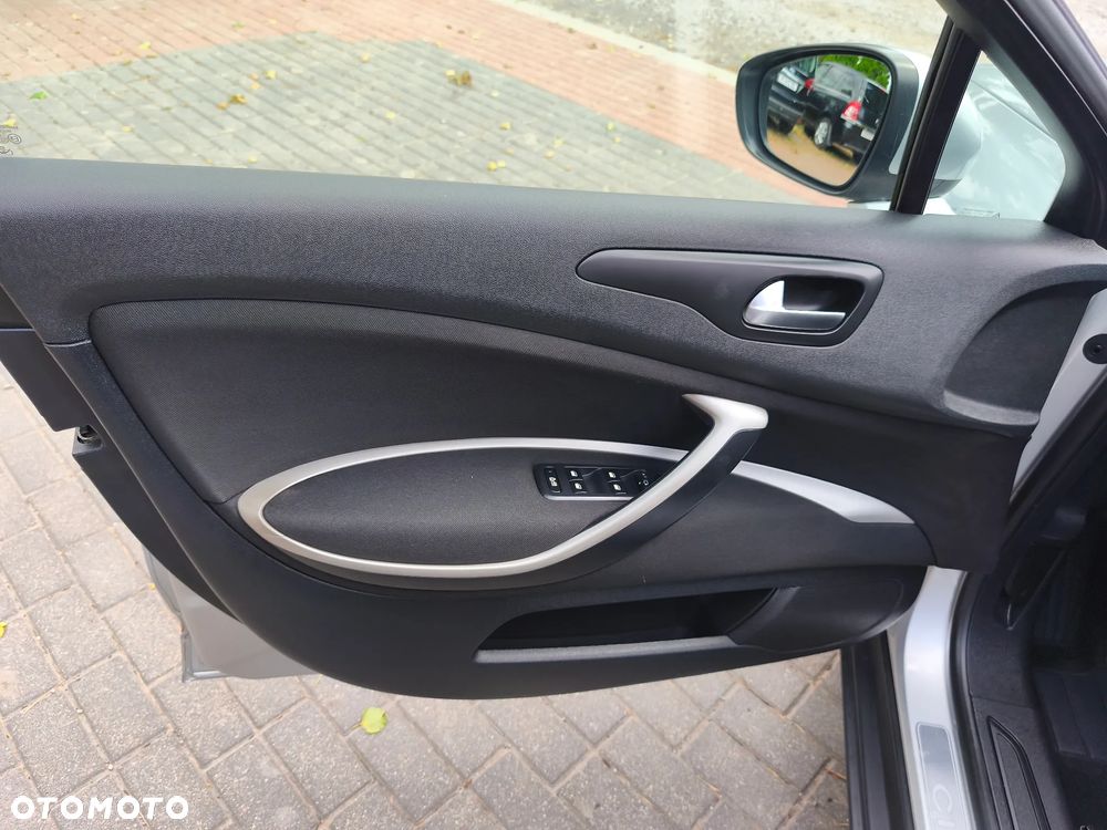 Citroën C5 2.0 HDi Attraction - 17