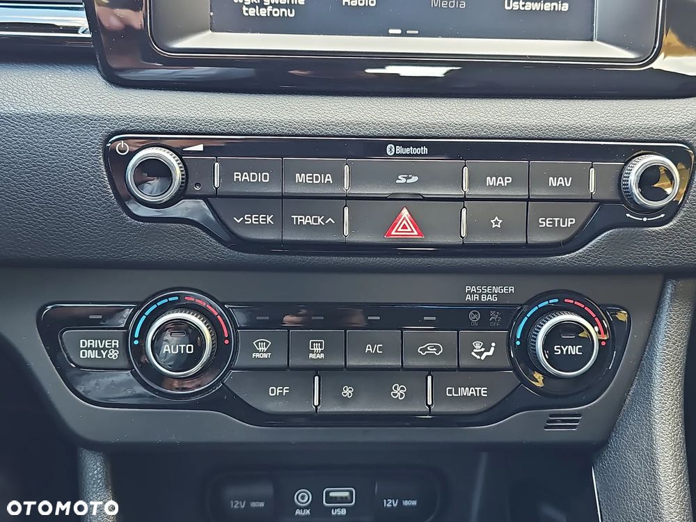 Kia Niro 1.6 GDI Hybrid L - 28