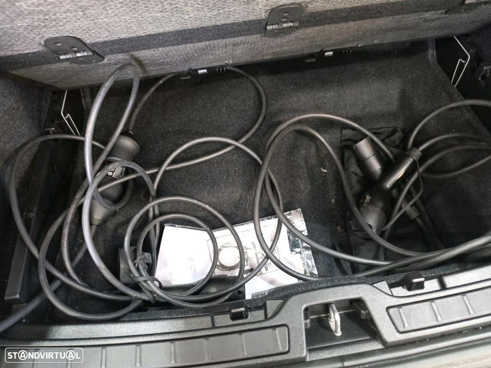 Volvo XC 40 Recharge Plus - 14