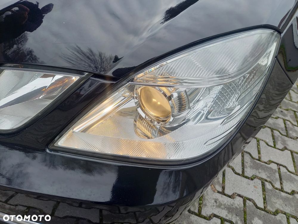 Mercedes-Benz Klasa E 200 CDI DPF BlueEFFICIENCY 7G-TRONIC - 17