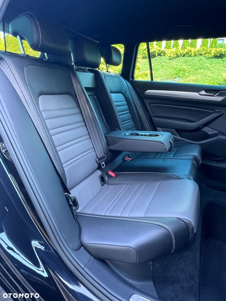 Volkswagen Passat - 26