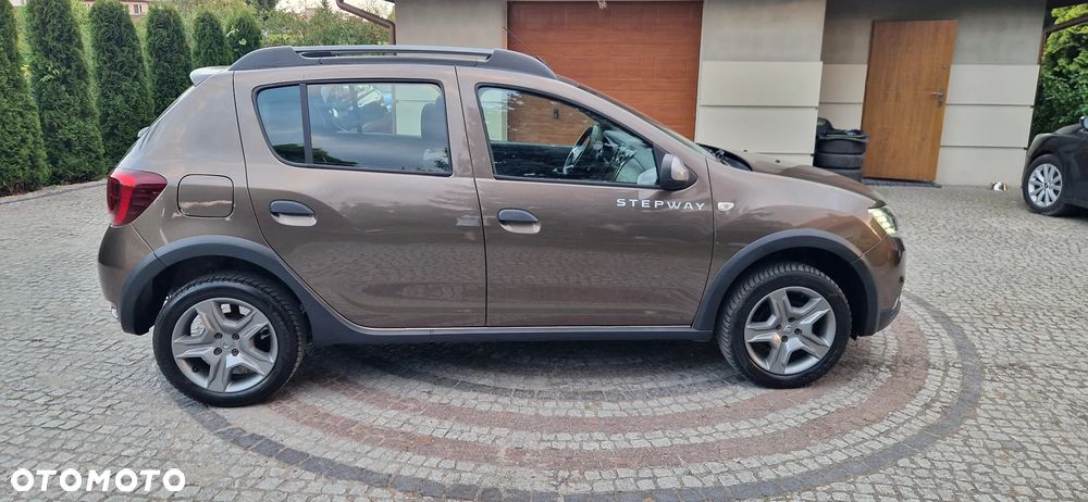 Dacia Sandero 0.9 TCe SL Celebration - 8