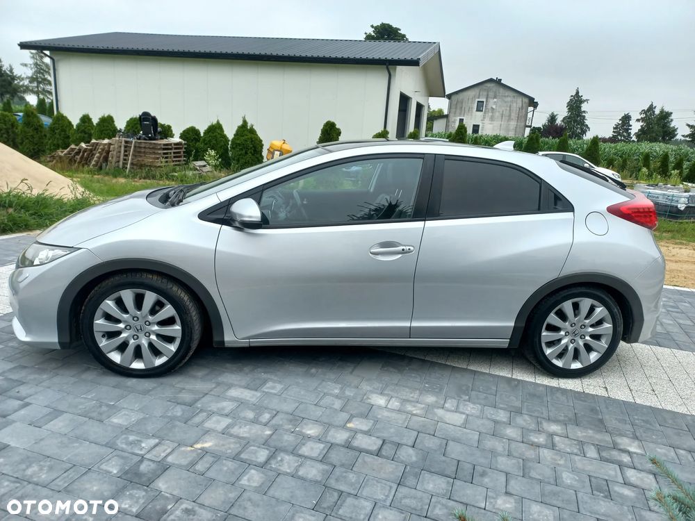 Honda Civic 1.8 Executive NAVI - 9