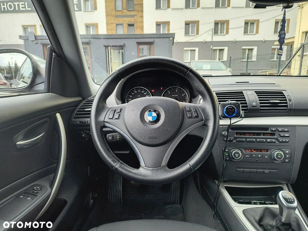 BMW Seria 1 118d Sport Line - 13