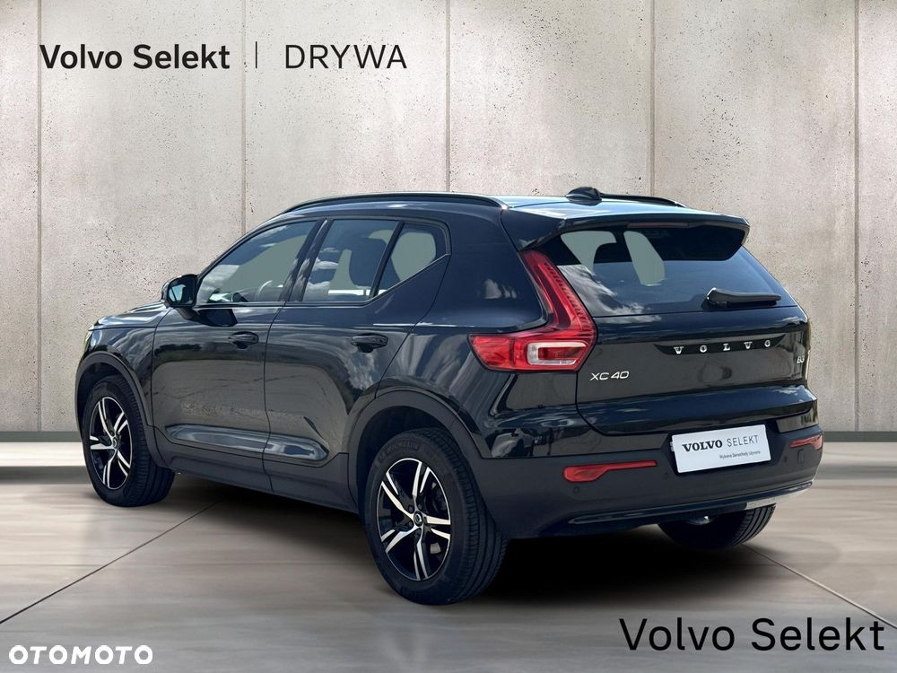 Volvo XC 40 B3 Plus Dark - 9