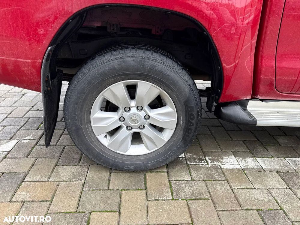 Toyota Hilux - 16