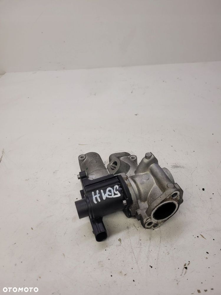 ZAWÓR EGR AUDI A4 B8 A5 Q5 A6 C7 059131501H - 2