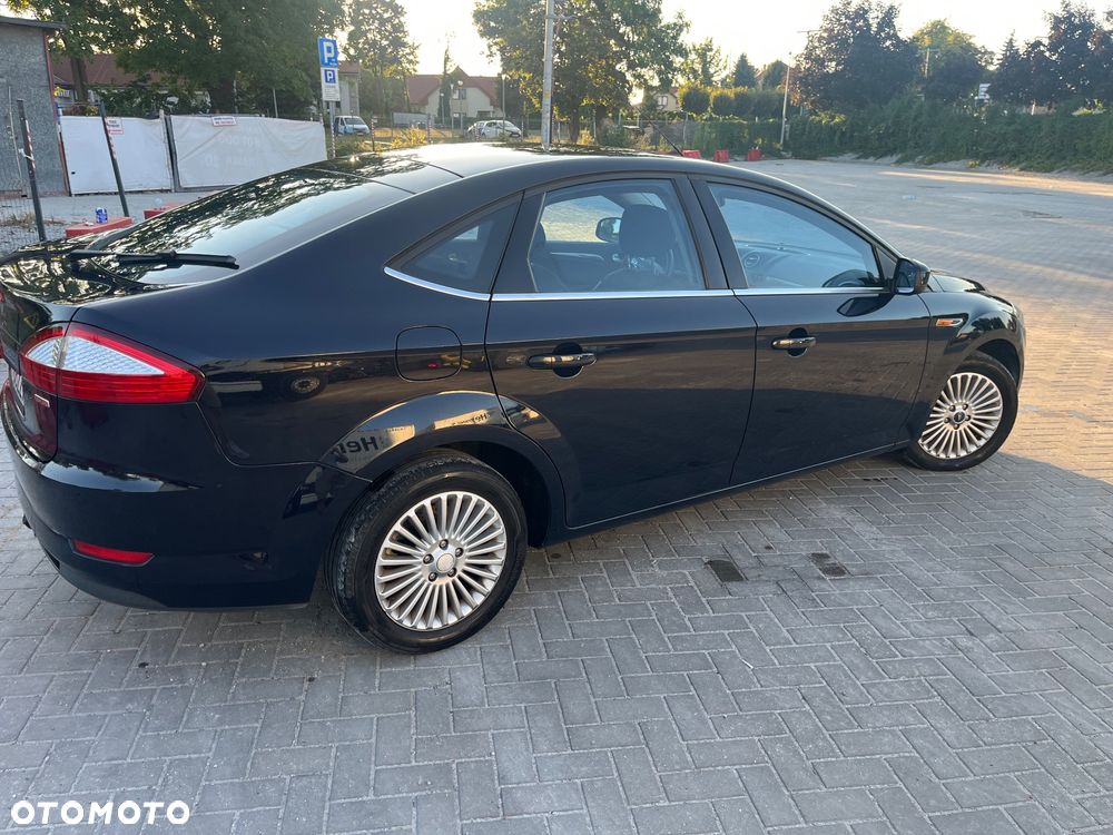 Ford Mondeo 1.8 TDCi Titanium - 12