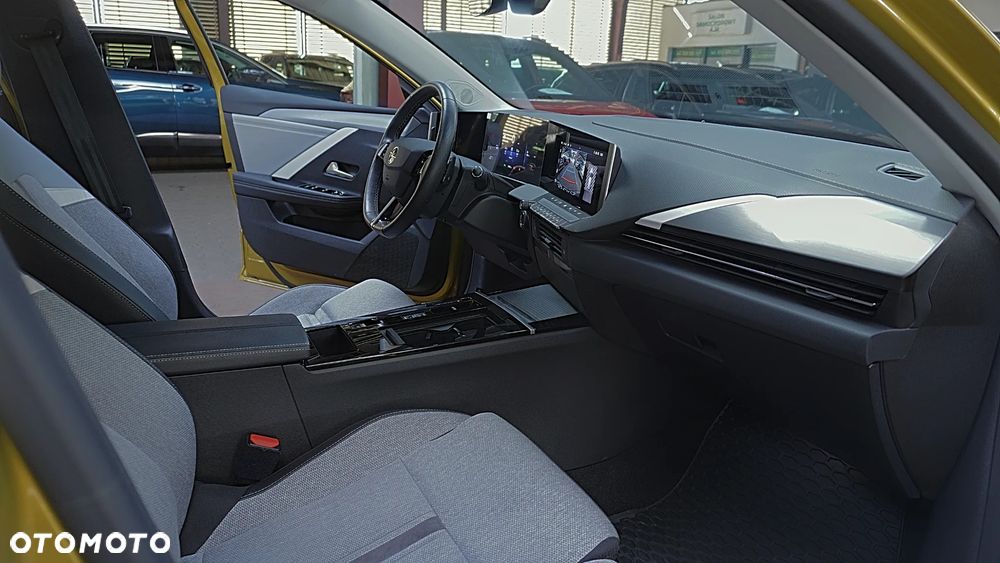 Opel Astra 1.2 T Elegance S&S - 16