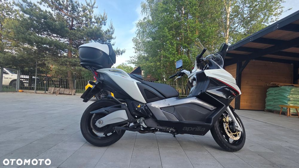Aprilia SRV 850 - 2