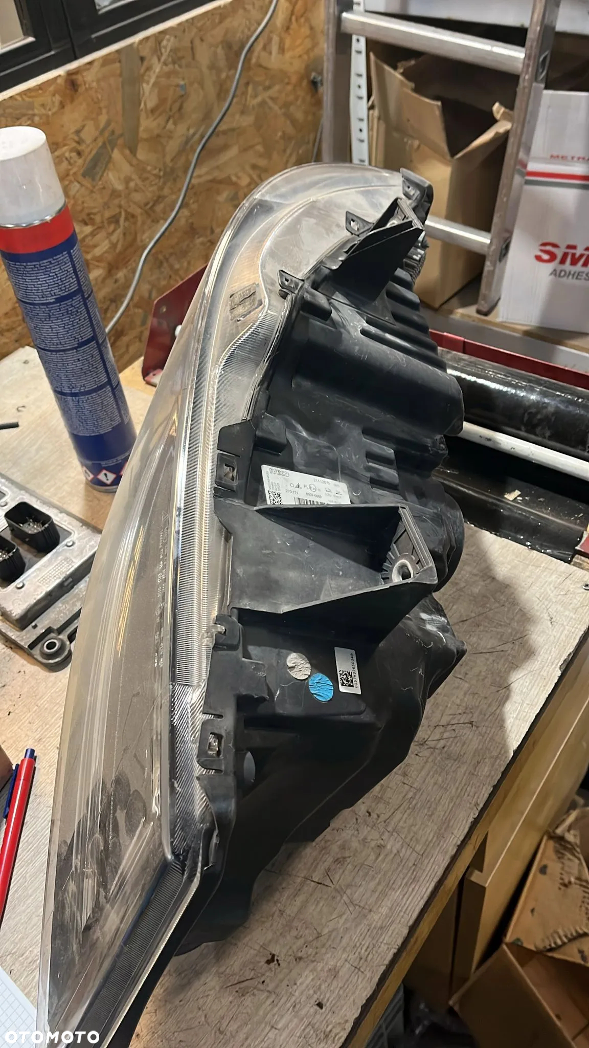 Lampa reflektor przedni prawy Iveco Stralis S-WAY 58029054830 - 2