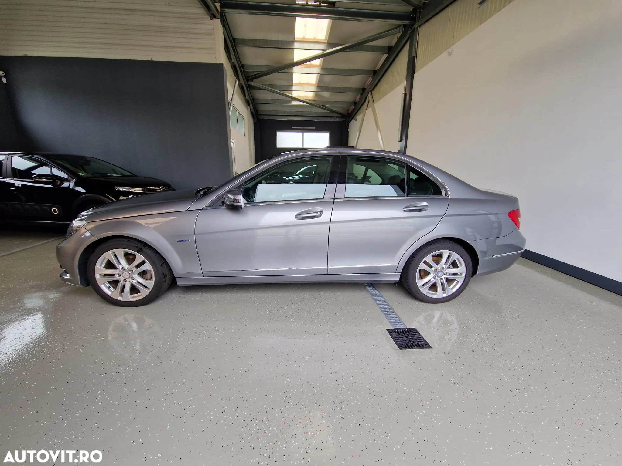 Mercedes-Benz C 180 CDI DPF (BlueEFFICIENCY) Avantgarde - 5