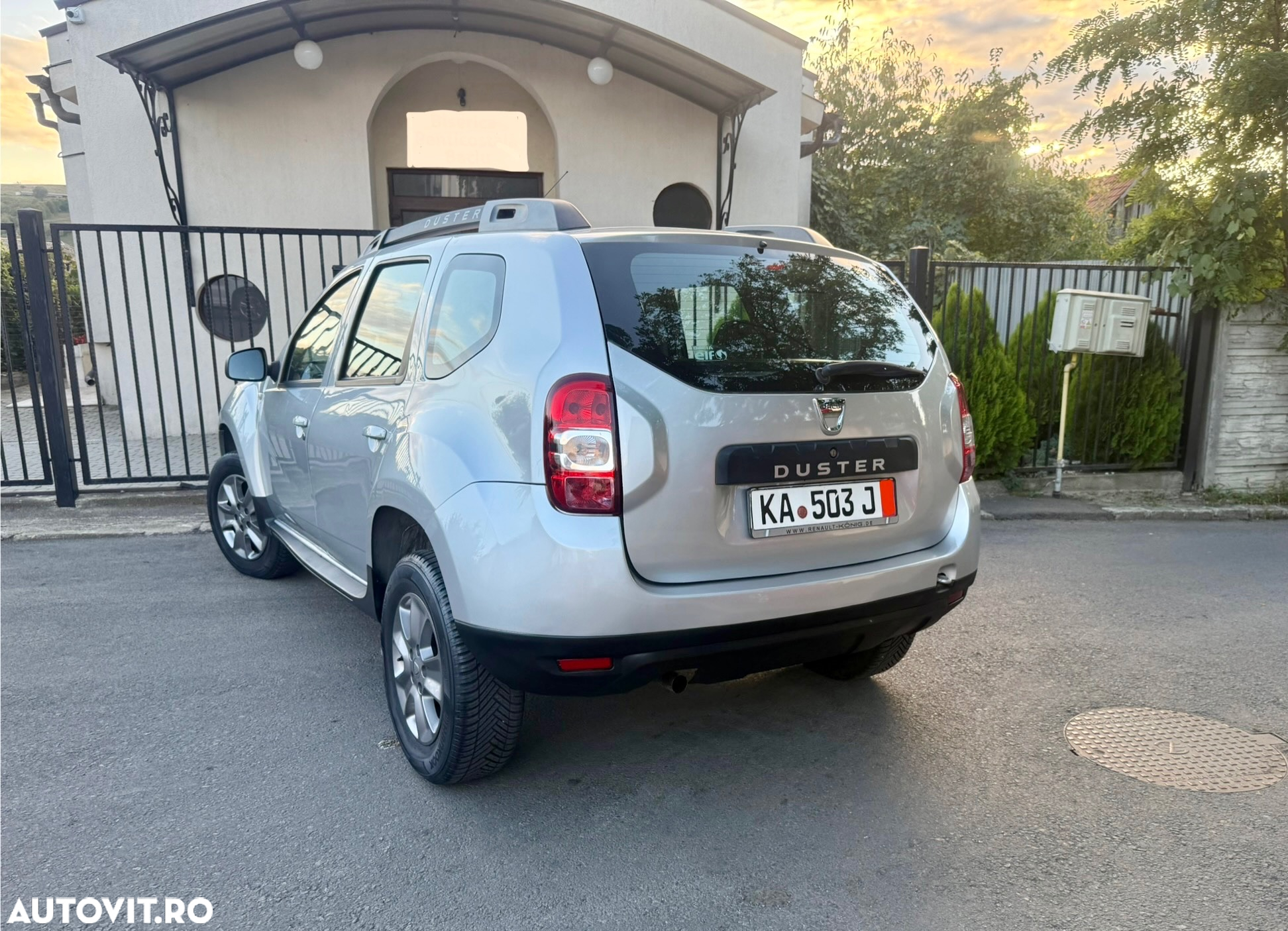 Dacia Duster 1.6 SCe Prestige jante 16" - 14