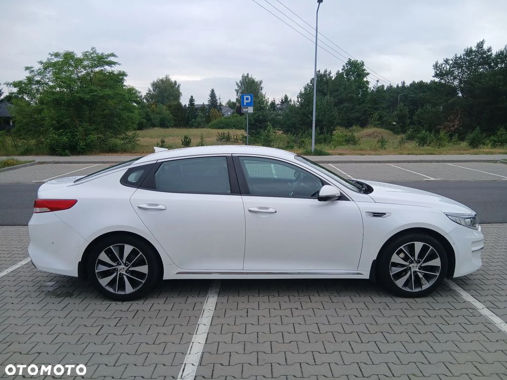 Kia Optima 1.7 CRDI XL DCT - 3