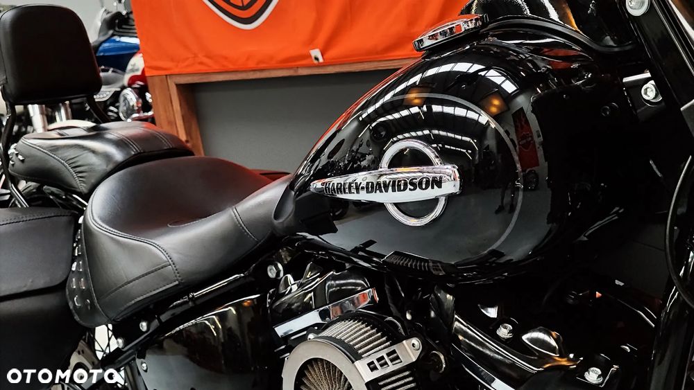 Harley-Davidson Softail Heritage Classic - 14