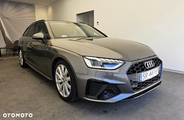 Audi A4 35 TFSI mHEV S Line S tronic