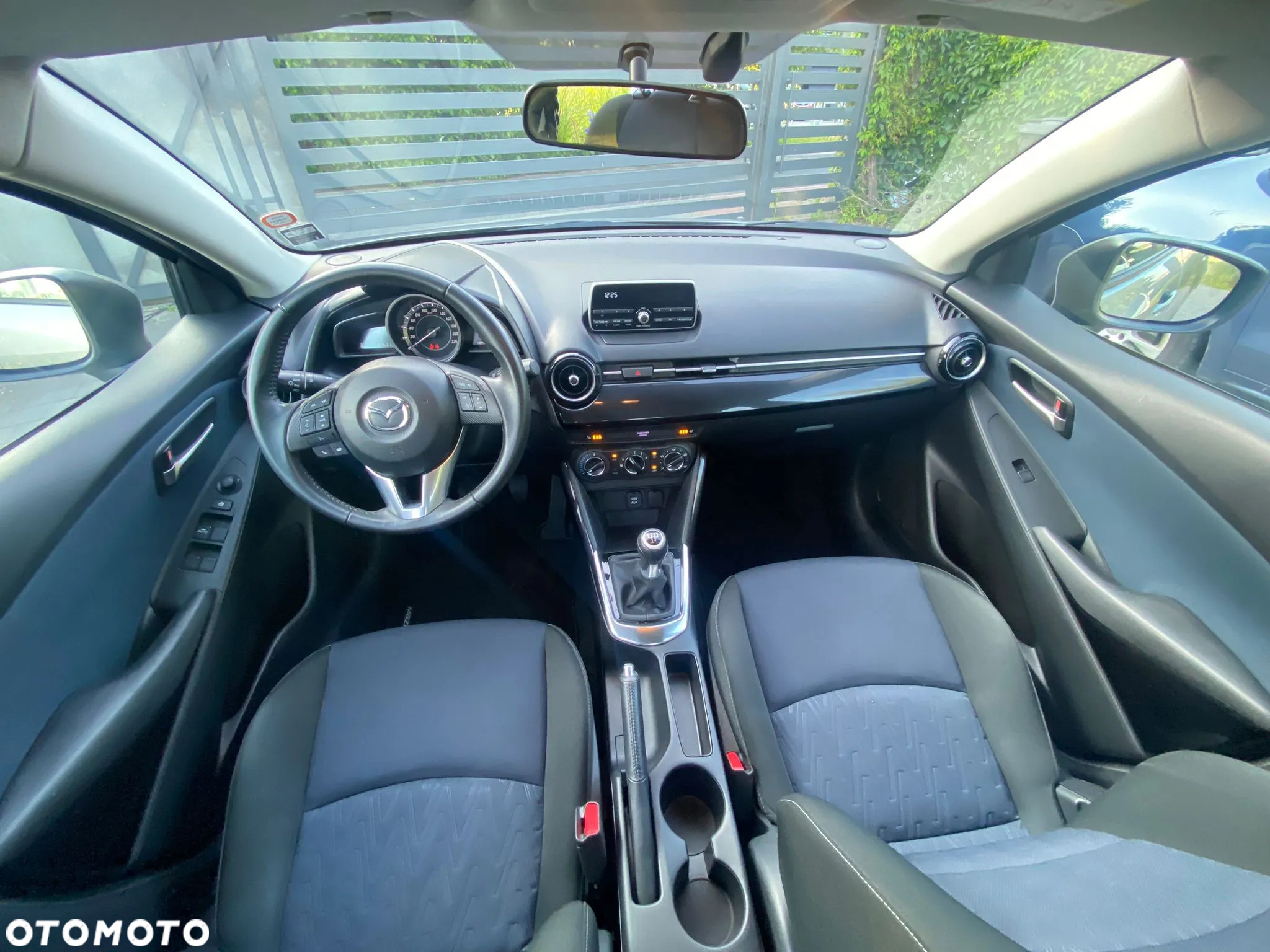Mazda 2 - 19