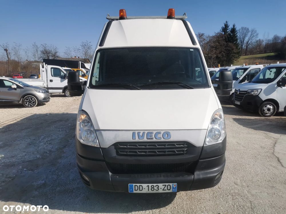 Iveco Daily 35C13 blaszak 130KM blizniak L3H3 długi wysoki Klima Bagażachowy Hak L2H3 - 2