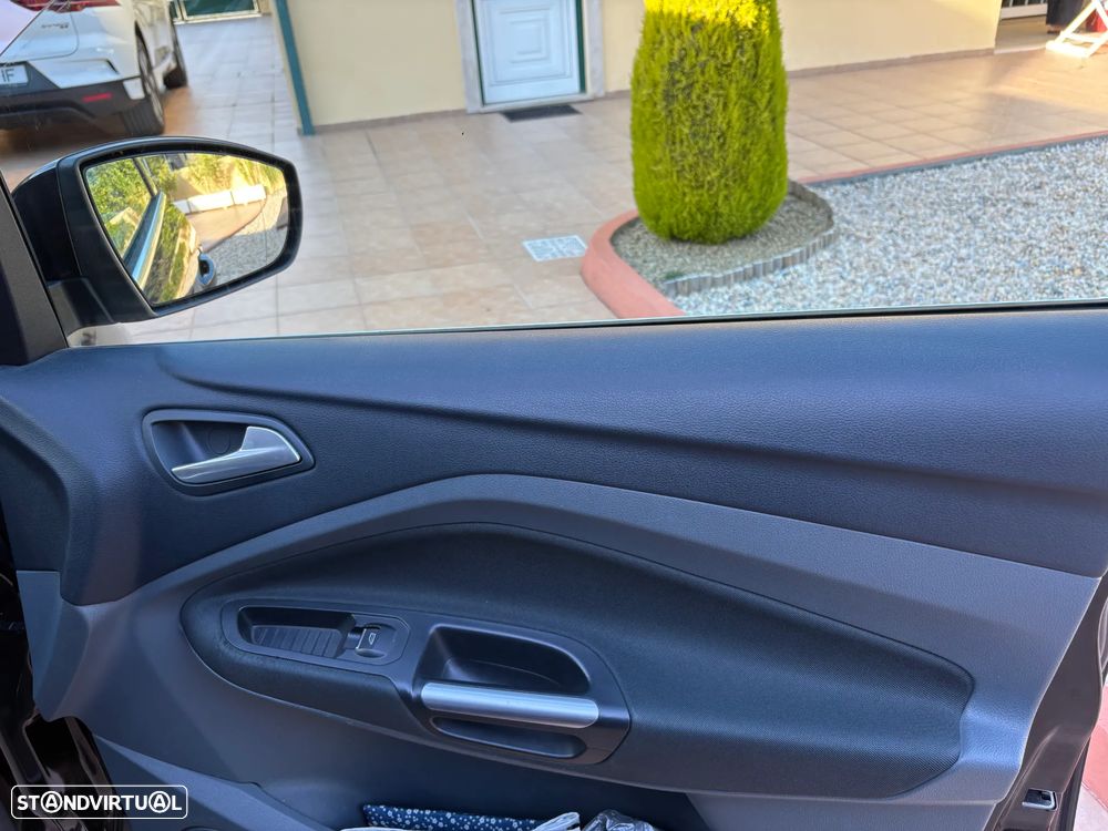 Ford Grand C-Max 1.6 TDCi Titanium - 20