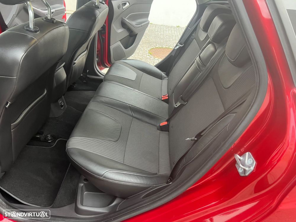 Ford Focus 1.0 SCTi Titanium Best - 8