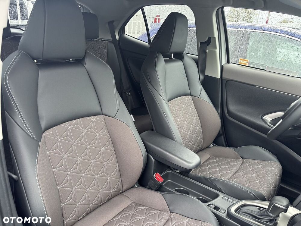 Toyota Yaris Cross - 21