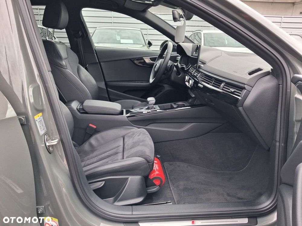 Audi A4 Limousine - 15