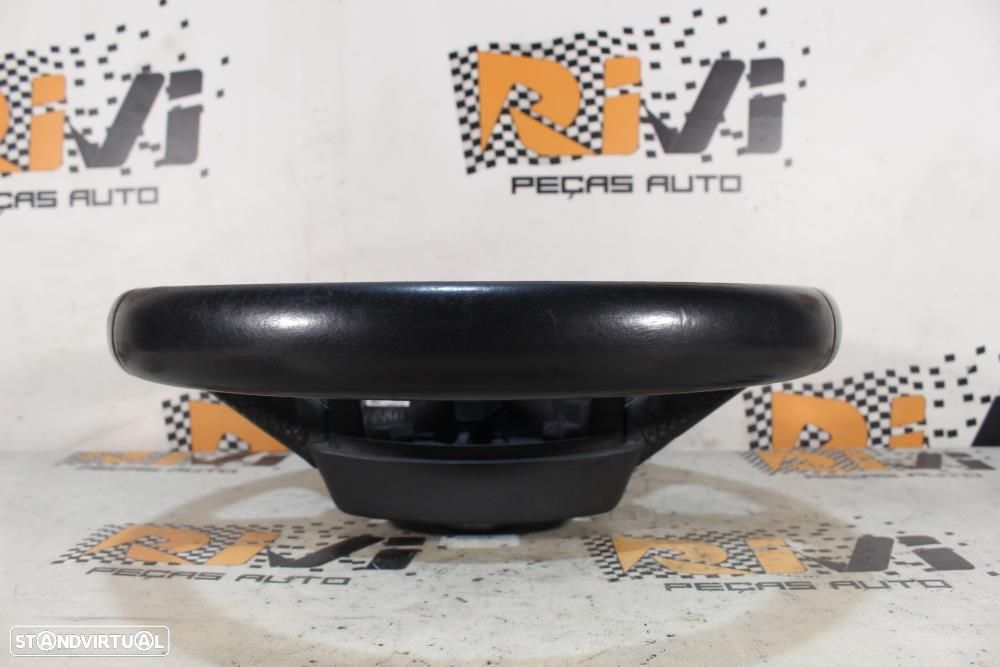 Volante Audi A3 (8V1, 8Vk)  Volante Audi A3 8V / A4 B8 / Q3 8U / Q5 8R - 2