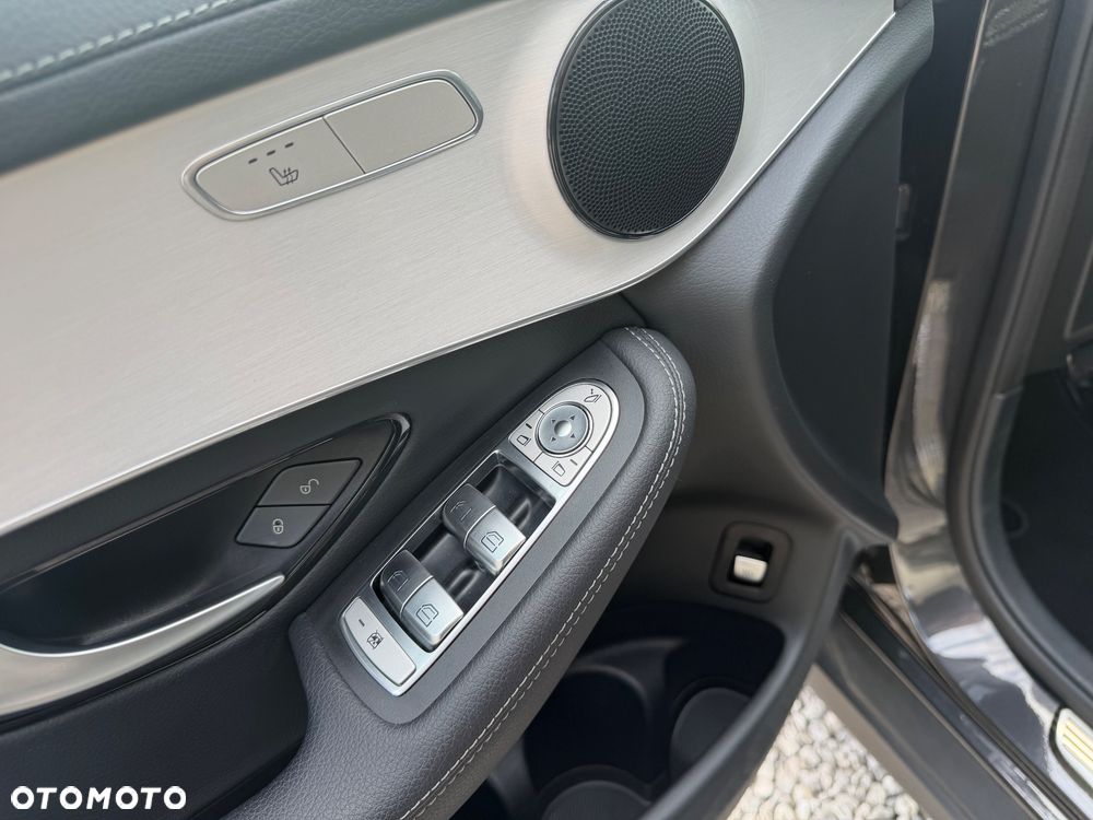 Mercedes-Benz GLC - 9