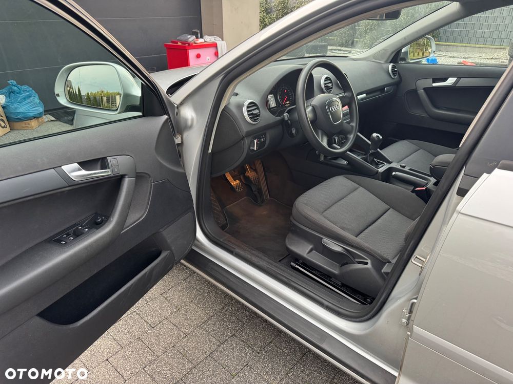 Audi A3 Sportback 1.6 Ambition - 21