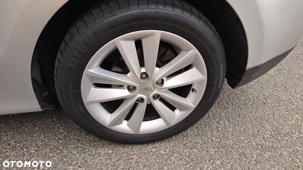 Renault Grand Scenic - 11