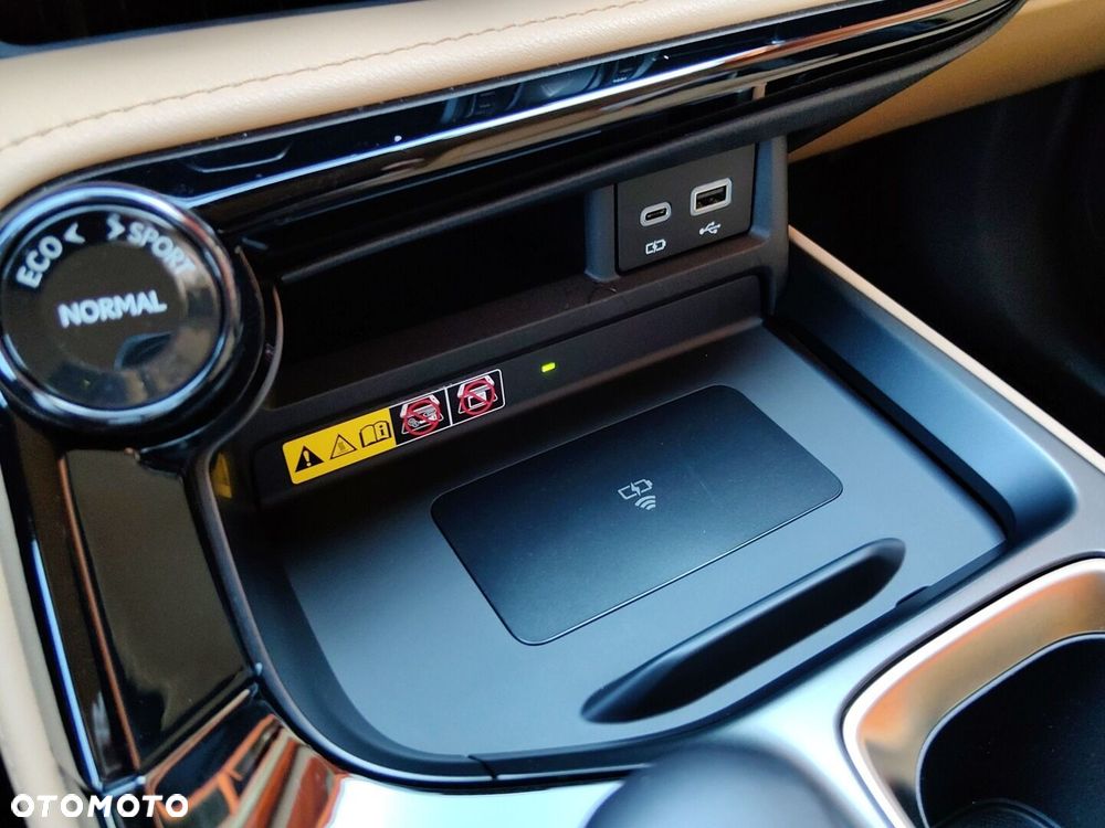Lexus NX 350h Prestige AWD - 24